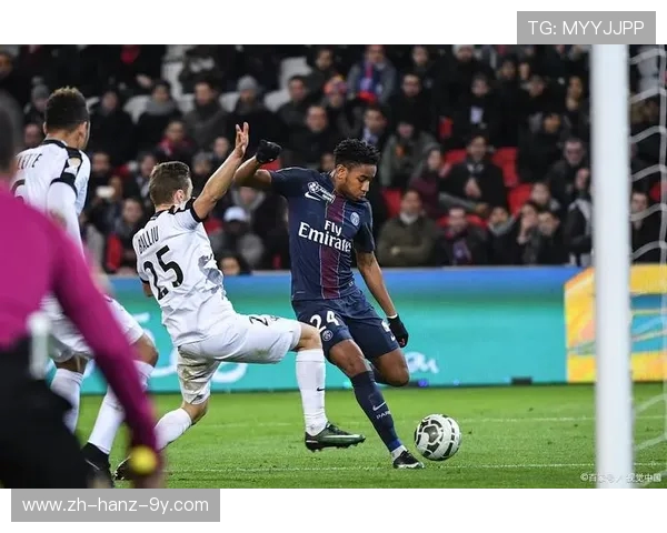 多特蒙德与巴黎圣日尔曼巅峰对决谁能在欧冠赛场笑到最后